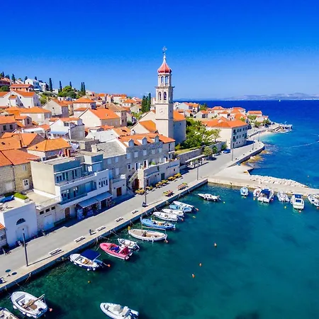 Nora - Charme Holidays *