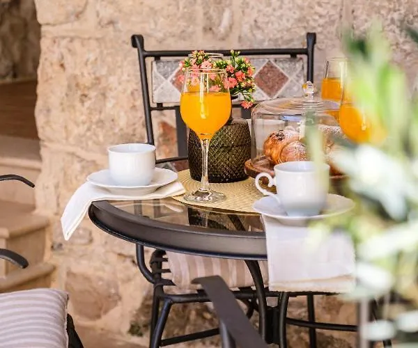 Nora - Charme Holidays Tatil Evi *