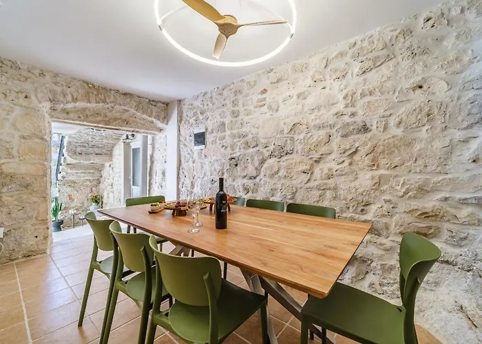 Nora - Charme Holidays Tatil Evi