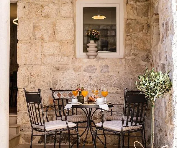 Nora - Charme Holidays Tatil Evi *